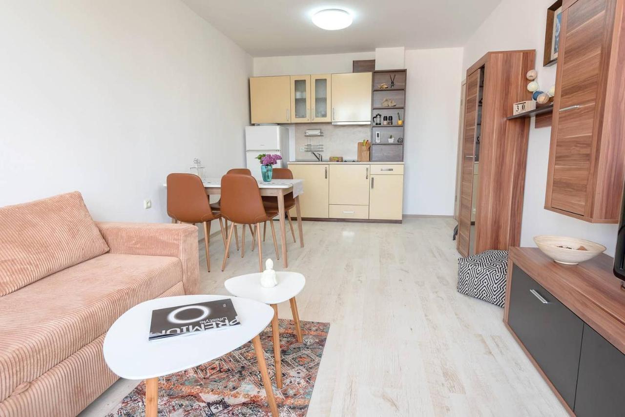 Apartment Gendar Delux, Sunny Island, Chernomorets Exterior photo